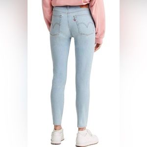 Levi's Wedgie Skinny Fit Jeans size 25